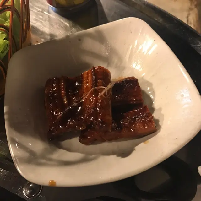 連鰻魚都係任食 烤返熱勁正 😋