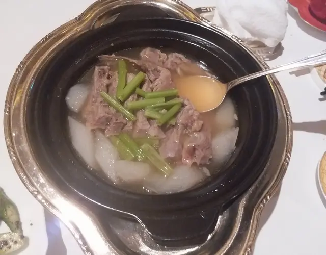 清湯蘿蔔牛坑腩