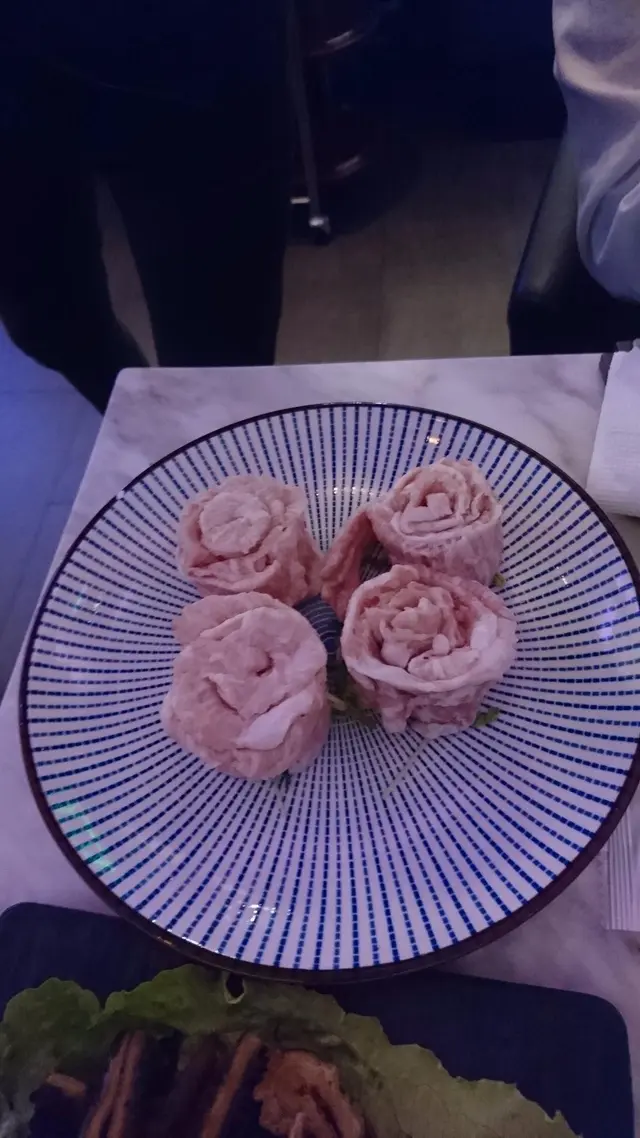 玫瑰黑毛豬頸肉