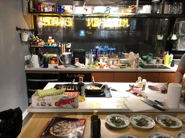 廚房空間大，設備齊全！