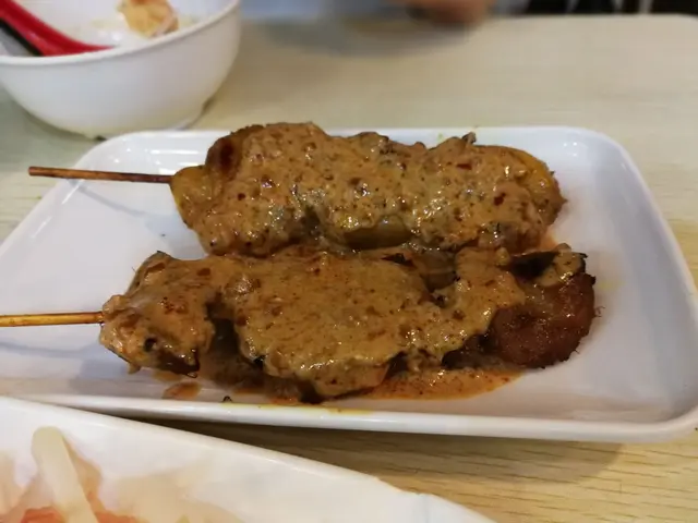 12蚊一串,燒得恰到好處,沙嗲醬亦超好味!!!