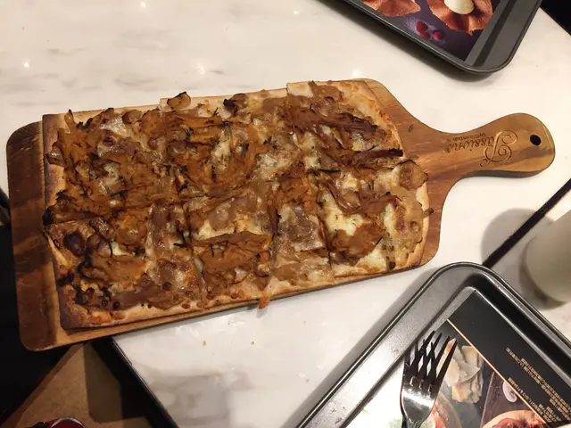 手撕豬肉全麥玉米薄餅
