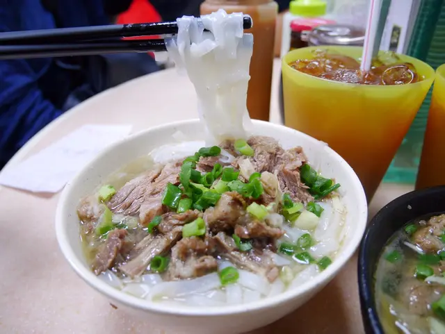 上湯牛腩河粉