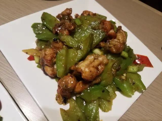 涼瓜炆田雞