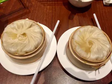 蟹黃灌湯包