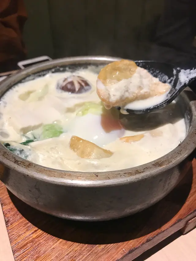 溫泉蛋餃子鍋