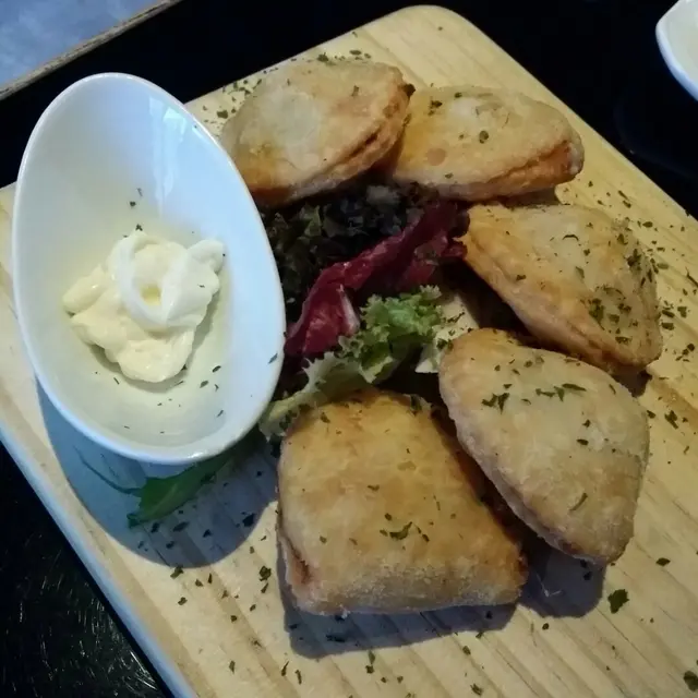 西班牙特式炸角仔