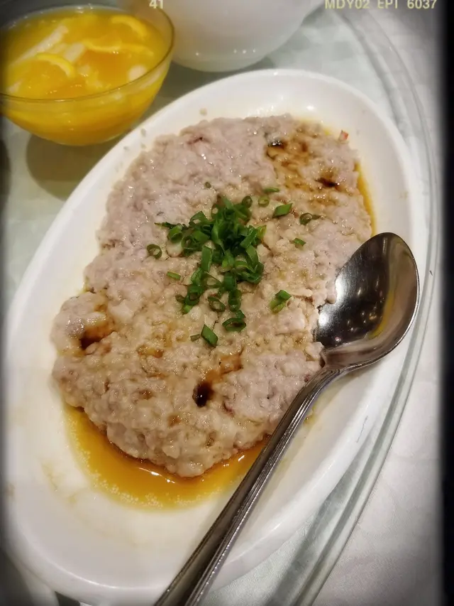 十人小菜套餐之馬蹄土魷蒸肉餅