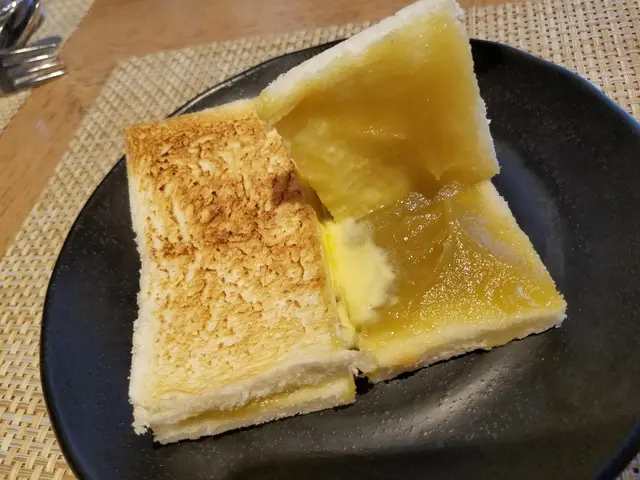 加央多士