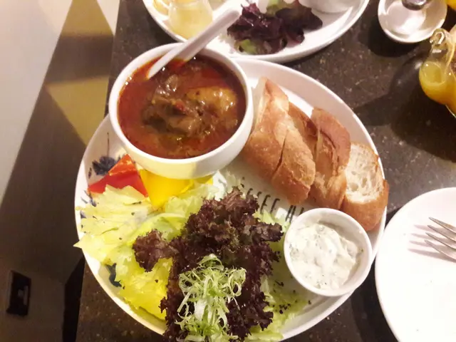 印度咖哩牛坑腩佐法國麵包