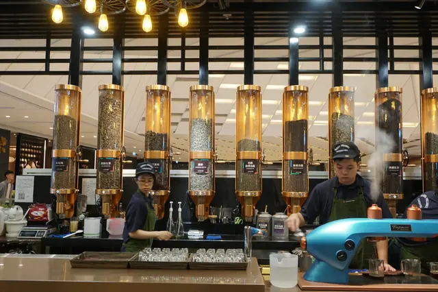 如今在香港的是第三店,也是第一家海外分店,如此重視香港市場,確是值得朝聖一番。