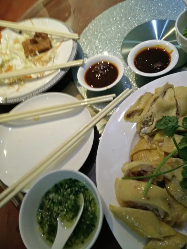 元朗農場走地活雞製白切雞