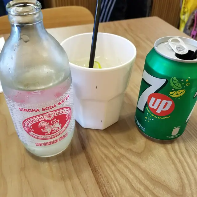 青檸梳打及7up