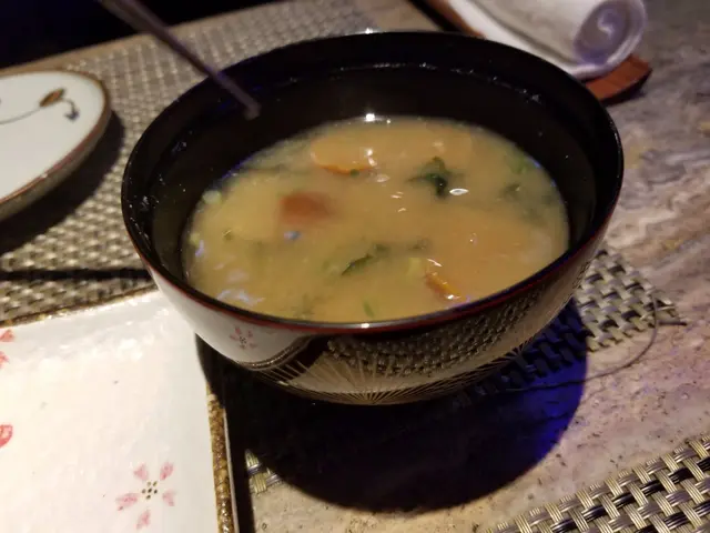 滑子菇味噌湯