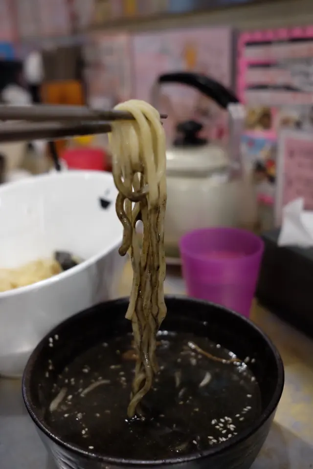 魚介豚骨焙煎黑芝麻沾麵