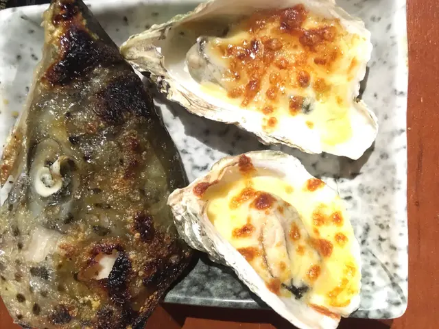 黃金燒蠔和鹽燒三文魚頭