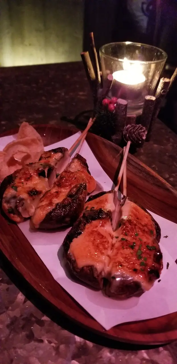 灸烤蘑菇配韓式泡菜芝士