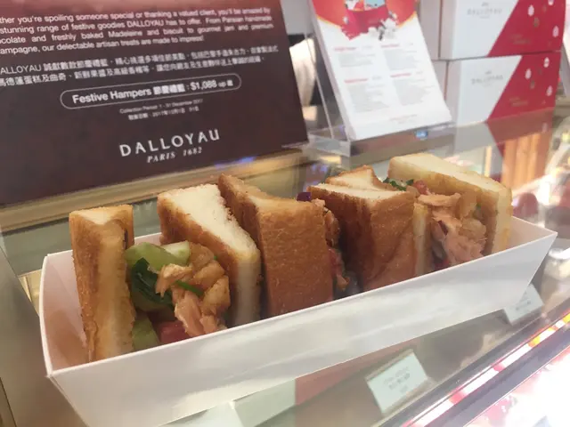 慢煮三文魚三文治