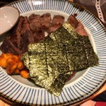 呢個頂級美、韓牛肉丼