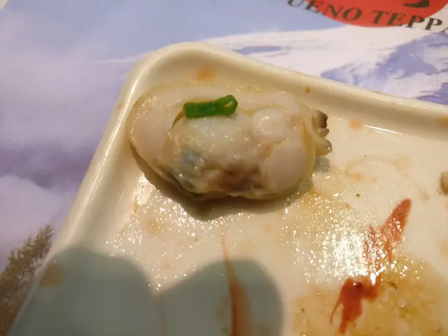 有手指公咁大隻