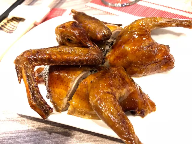 脆皮乳鴿