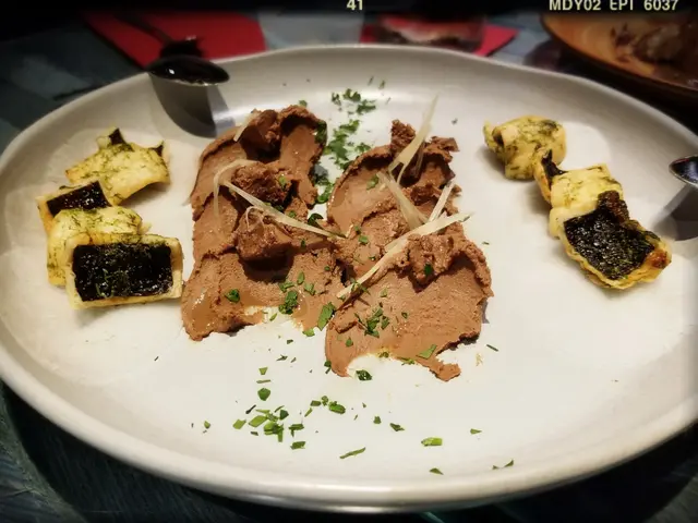 自家製雞肝醬/脆炸海苔（$88）