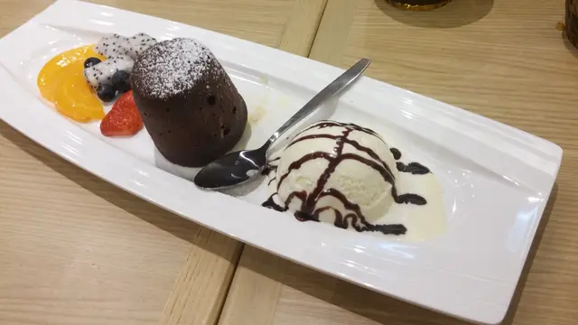 心太軟配鮮果雪糕