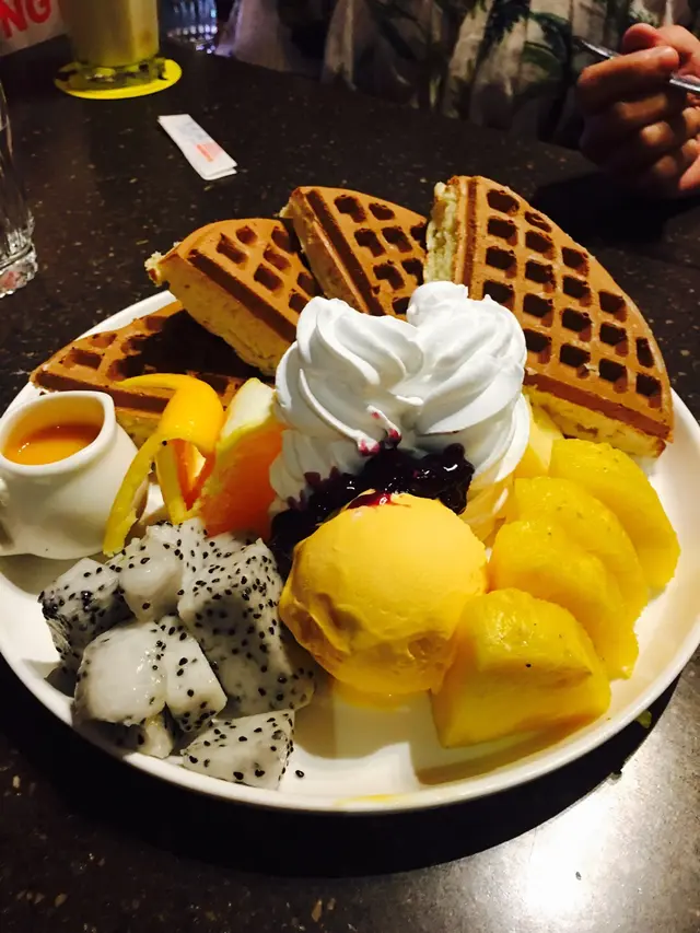 鮮果冰淇淋鬆餅