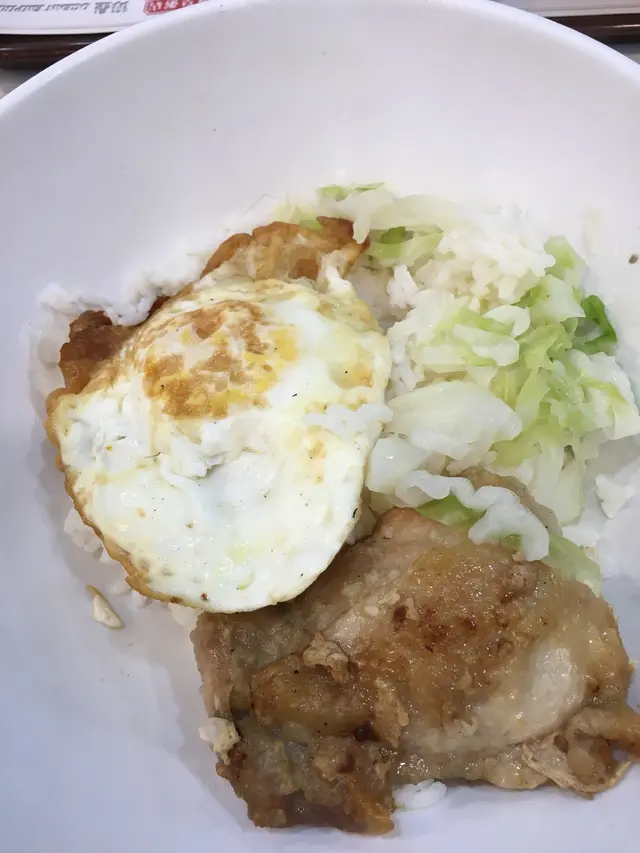雞扒煎蛋飯
