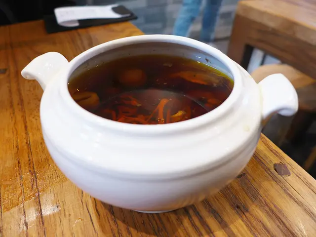 精選燉湯B 栗子蟲草花花膠燉雞湯