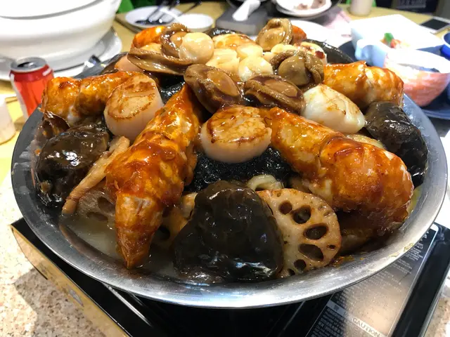 至尊鮑魚虎蝦帶子盤菜