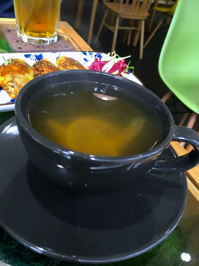 生薑蜂蜜烏龍茶