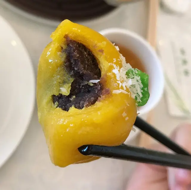 外皮軟糯，紅豆餡唔會太甜