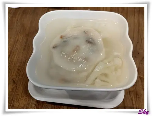 客家蘿白絲湯包