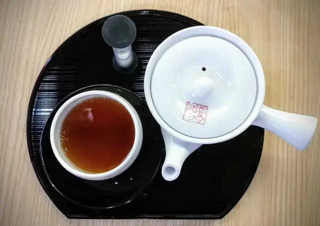 焙茶朝薰