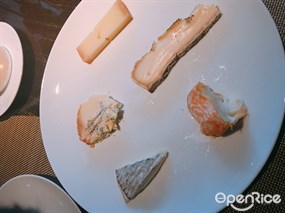 Cheese&#160; platter - 尖沙咀的&#201;PURE