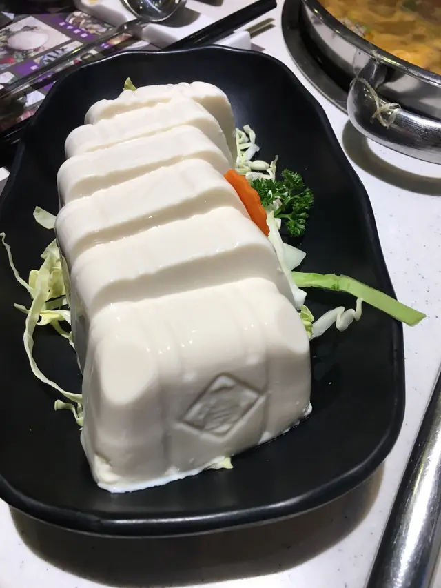 似乎是盒裝豆腐，沒有驚喜