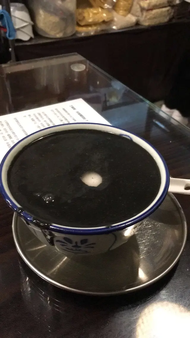 石磨芝麻糊湯圓 