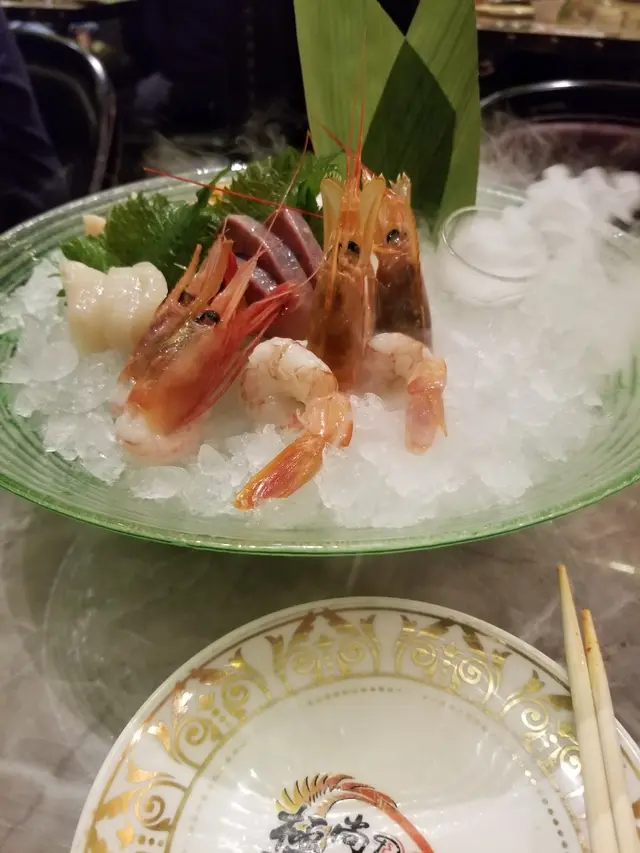 油甘魚，劍魚，生蝦，帶子均不錯
