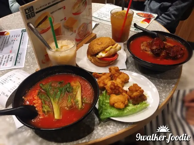 炸雞球蕃茄出前一丁