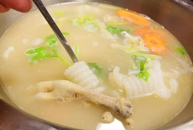 招牌花膠鯊魚骨膠原湯底