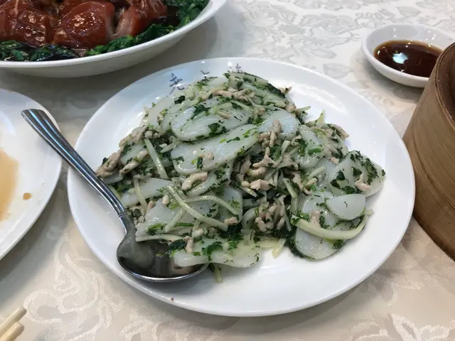 薺菜炒上海年糕