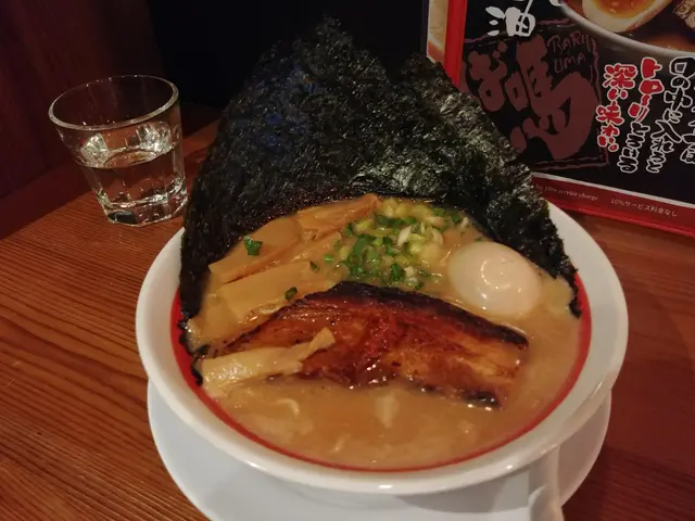 炙燒豚肉海苔味玉拉麵