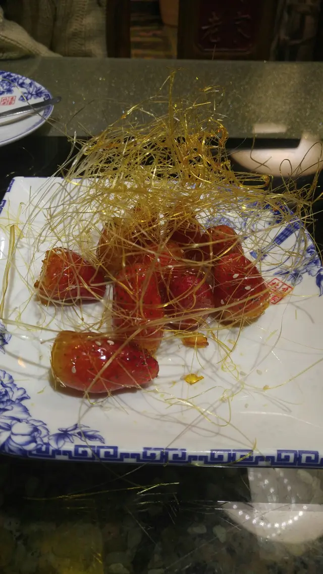 唔難食無咩特別似冰糖葫蘆叫做試下啦未食過～