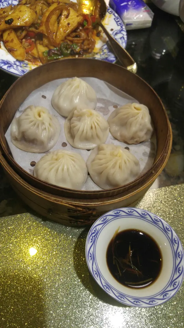 有肉汁同皮都薄肉都多~做京菜上海菜基本有既質素啦