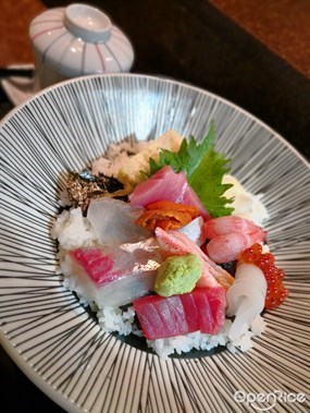 Chirashi (Sashimi rice bowl) - 銅鑼灣的天勝