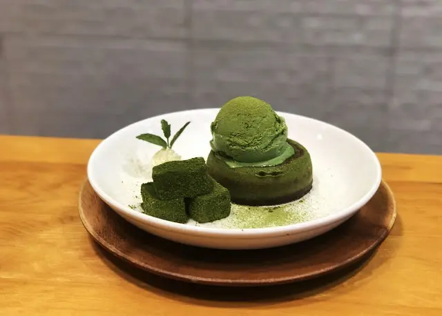 日式蕨餅抹茶心太軟伴抹茶雪糕