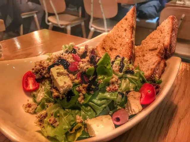 藜麥菠菜苗沙律🥗