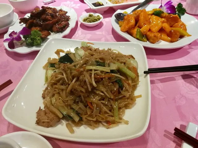 不油膩,有鑊氣,比真牛肉炒的乾炒牛河更正,每次黎都必點。