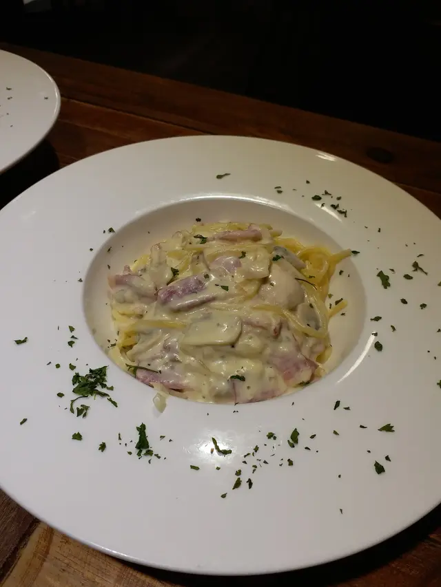 煙肉卡邦尼意粉